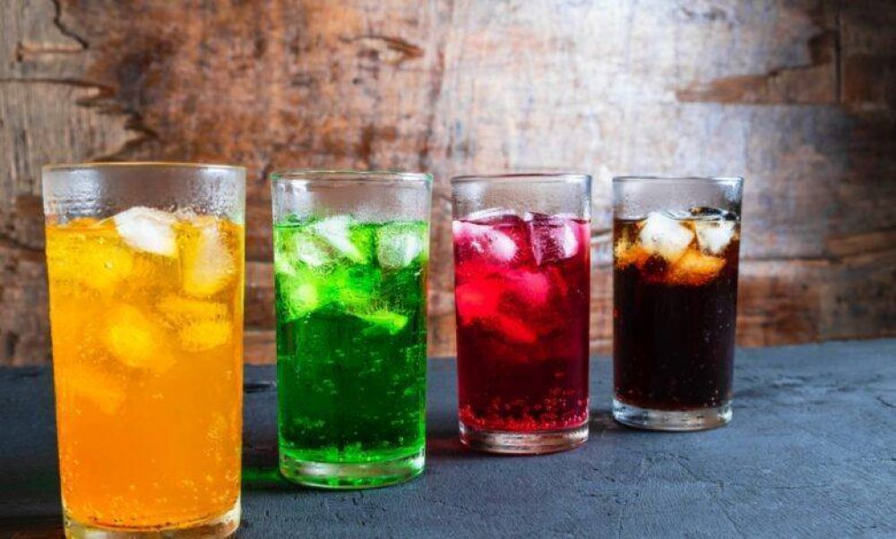 Las bebidas gaseosas populares podran aumentar el riesgo de cnceres mortales, segn un estudio