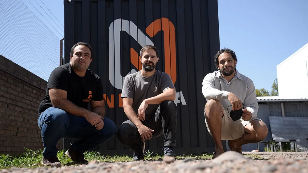 Tres mendocinos crearon un audaz mtodo de reciclaje en Godoy Cruz y los invitaron desde Israel
