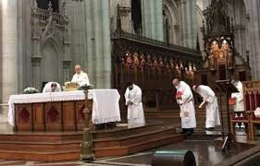 Mons. Fern�ndez: hay que defender incondicionalmente toda vida