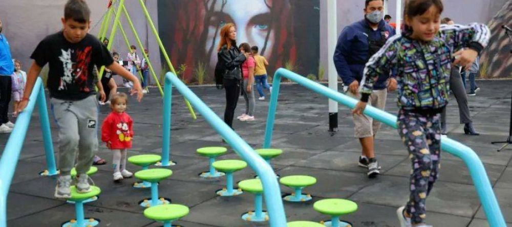 Avellaneda: Se inaugur el patio de juegos Alto Wilde