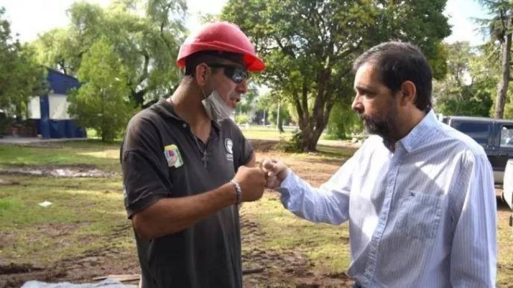 Fernando Moreira recorri la puesta en valor del Parque Yrigoyen
