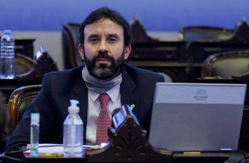 Felipe lvarez: El gobierno provincial tiene que dar un aumento de sueldos, de manera urgente, basta de actualizaciones