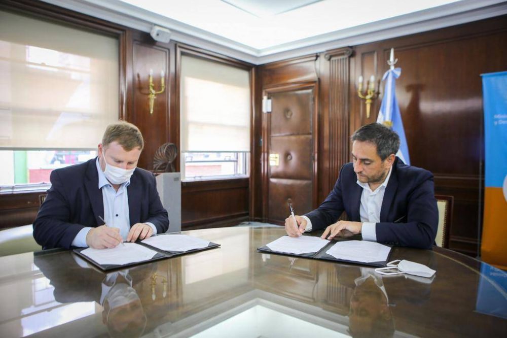 Cabandi y Bellomo firmaron un convenio para optimizar la gestin de residuos de Los Antiguos