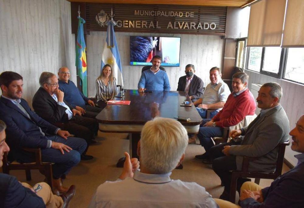 Seguridad Ciudadana: El municipio de Azul firm un convenio de colaboracin regional