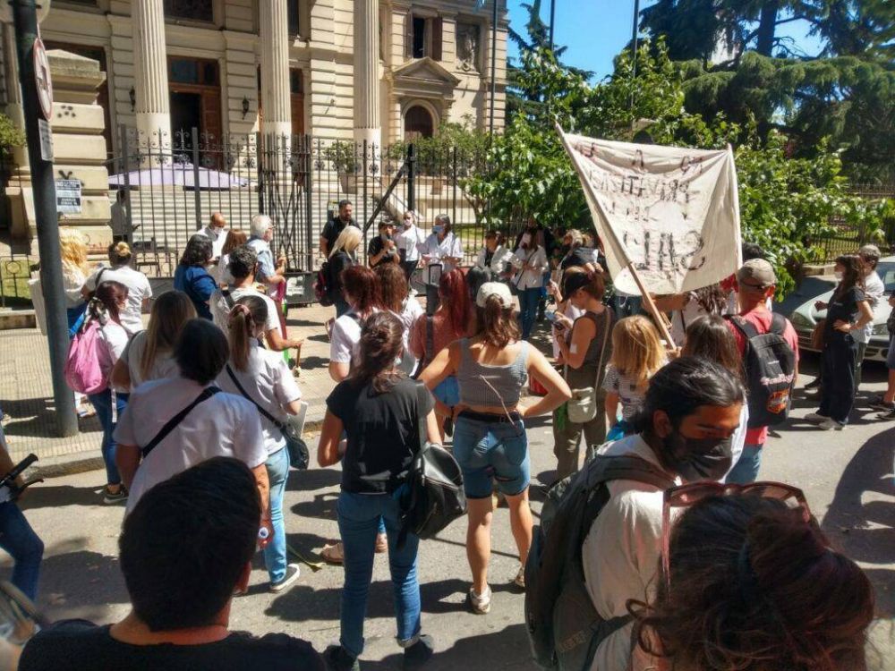 Diputados: trabajadores del Instituto Biolgico vuelven a protestar