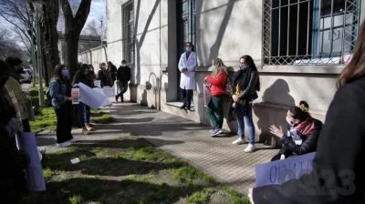 Estudiantes de Medicina denuncian que los obligan a irse de Mar del Plata para terminar la carrera