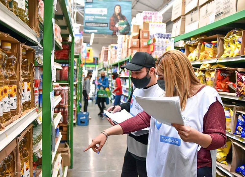 Alimenticias y supermercados no retrotrajeron precios de 600 productos y Gobierno pide ver los costos
