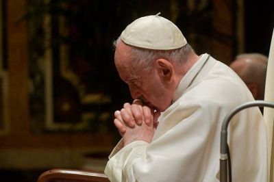 De la salud del Papa a lo que éste le diría a Putin de frente, pasando por una vez que Francisco lloró. 6 confidencias del Papa a su regreso de Malta