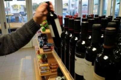  Bebidas alcohólicas: el Gobierno provincial aumentó los costos del permiso de venta