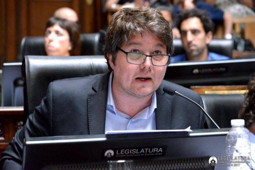 Guouman: �Hoy m�s que nunca, la pol�tica necesita de di�logos constructivos�