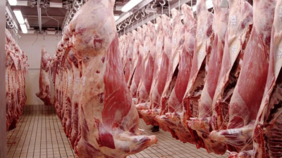 El Gobierno amenaza con frenar las exportaciones de los frigoríficos que no cumplan con acuerdos de precios de carne