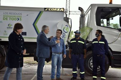 GIRSU. Gesti�n de residuos: El Piquete recibi� un compactador y cerrar� su basural a cielo abierto