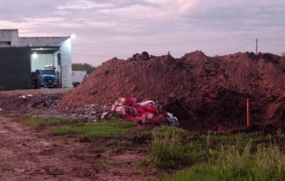 Enterraron toneladas de residuos biopatológicos sin tratamiento en la planta del Barrio San Antonio violando la ley
