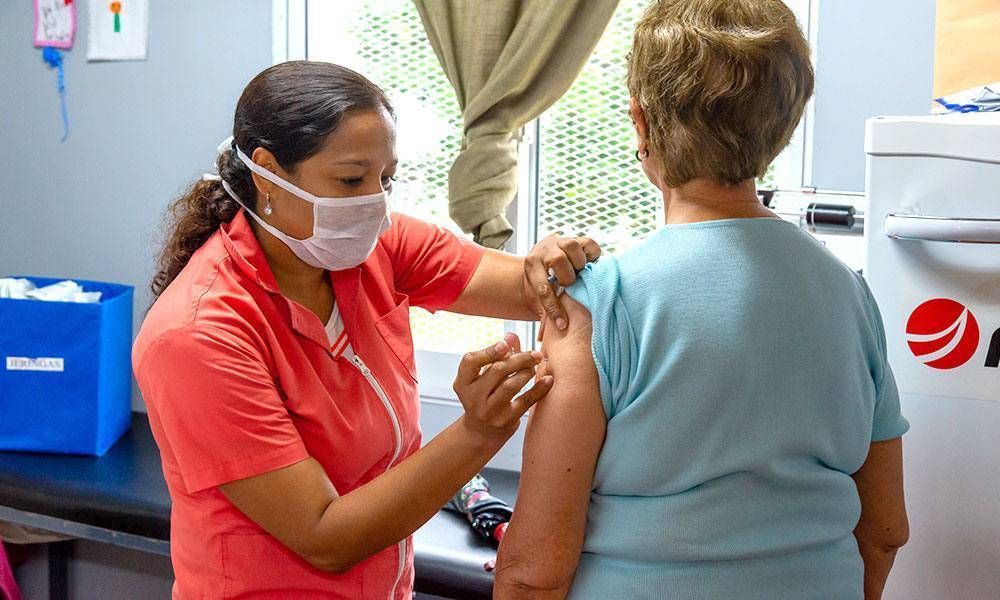 Vacuna antigripal: menores de 65 aos con factores de riesgo podrn recibir su dosis la semana prxima
