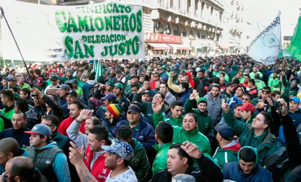 El movimiento obrero local repudi el intento de quita de personera jurdica a Camioneros