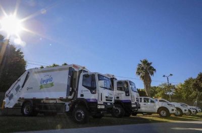Quilmes: Presentaron nuevos camiones y camionetas para el área de recolección