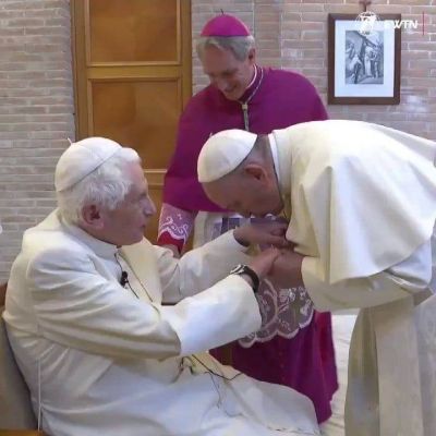 Francisco: “Benedicto es profeta de la Iglesia futura”