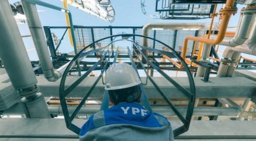 A 10 aos de que el Estado argentino retom el control de YPF: cul fue el impacto en la produccin de gas y petrleo
