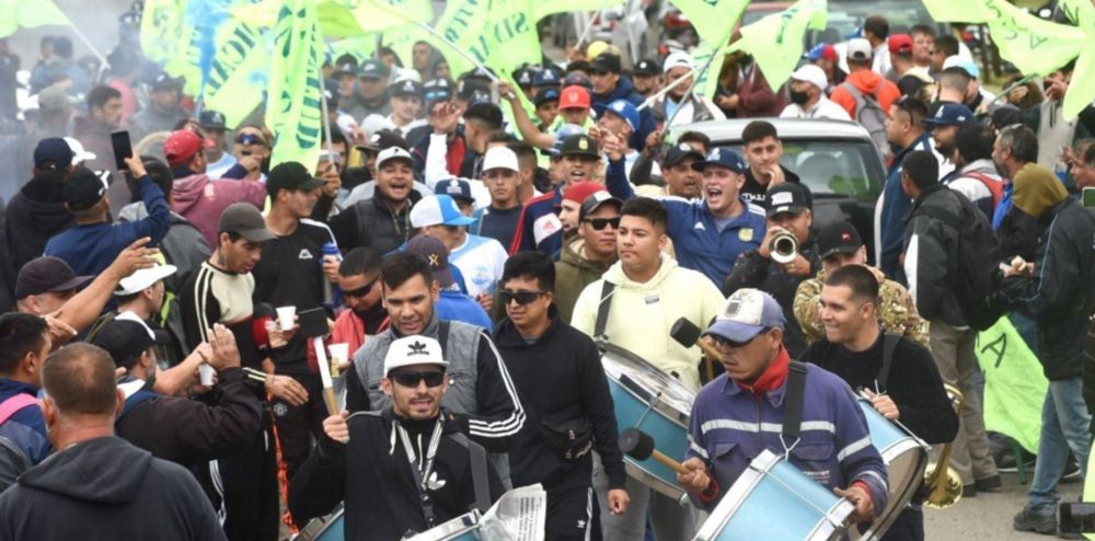 La UOCRA La Plata marcha para reclamar por puestos de trabajo en la regin