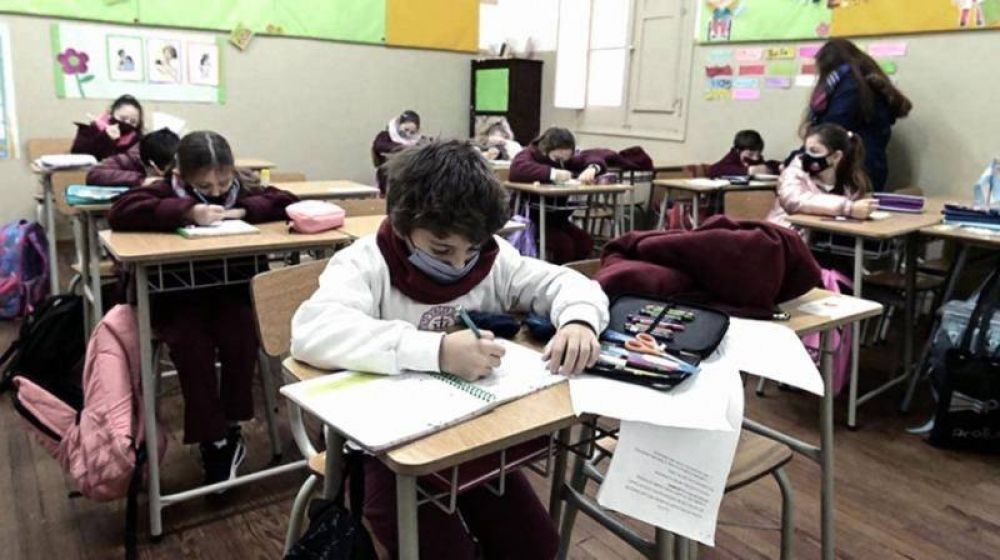 El Gobierno bonaerense oficializ el uso optativo del barbijo en los colegios