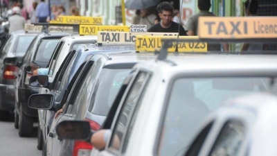 Aumenta el porcentaje de taxis que brindan servicio en la Capital
