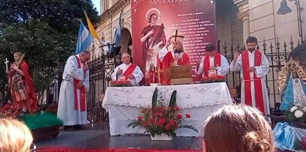 Card. Poli: San Expedito, ay�danos a conseguir la paz que empieza en el coraz�n