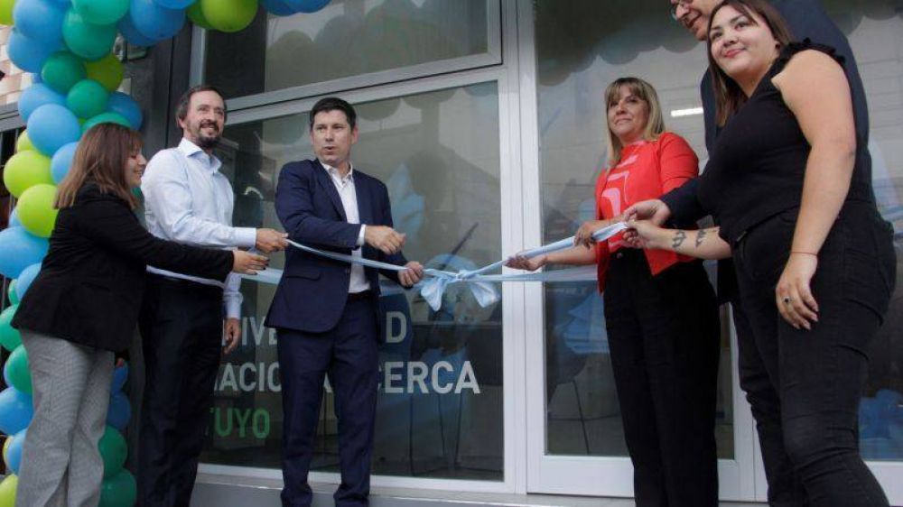 Se inaugur la sede UNaB en Esteban Echeverra