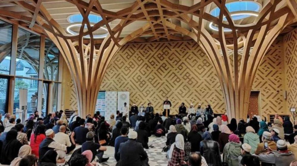 Iftar en la primera mezquita ecolgica de Europa
