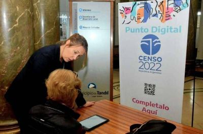 Censo 2022: el Municipio creó puntos digitales para que los vecinos puedan completar el formulario