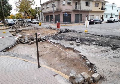 El Municipio inició tareas de reparación “a fondo” del pavimento en 13 y 20