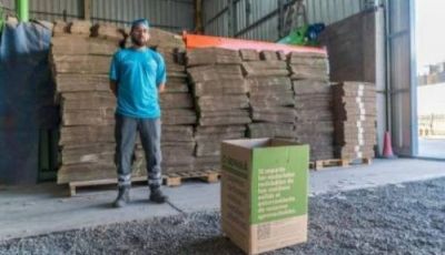Reciclaje: Acumar entregó cestos para promover la separación de origen en Buenos Aires