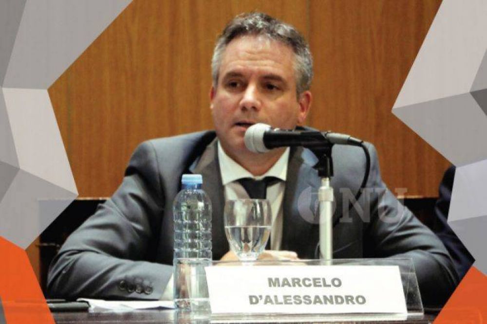 D�Alessandro: �Los fondos que estamos reclamando surgen de la Constituci�n�