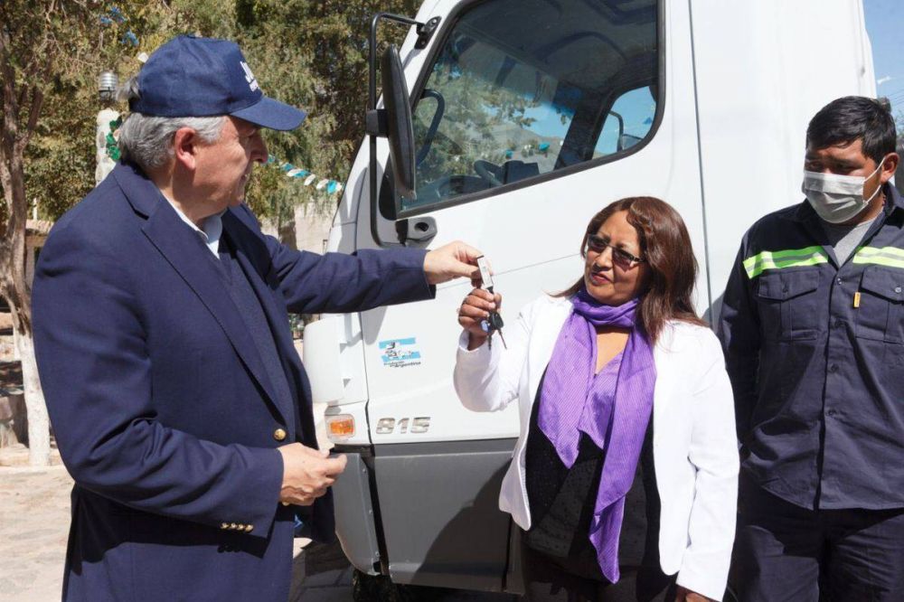 GIRSU. Nuevo camin para mejorar la recoleccin de residuos en Huacalera
