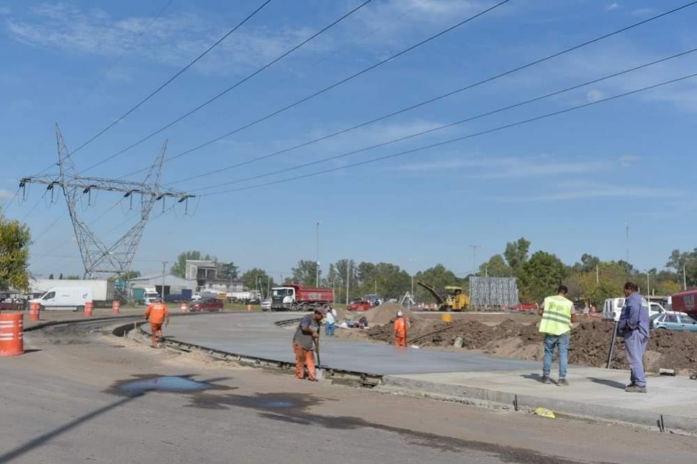 Moreno: Continan las obras de pavimentacin en la Ruta 25