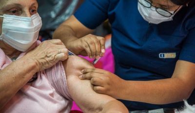 IOMA desarrolla su campaña de vacunación contra la gripe en farmacias y agregó sus policonsultorios de La Plata y CABA