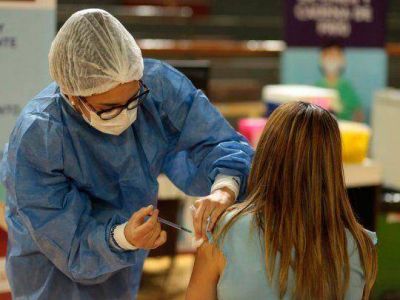 Penurias de afiliados de IOMA y PAMI por la vacuna antigripal