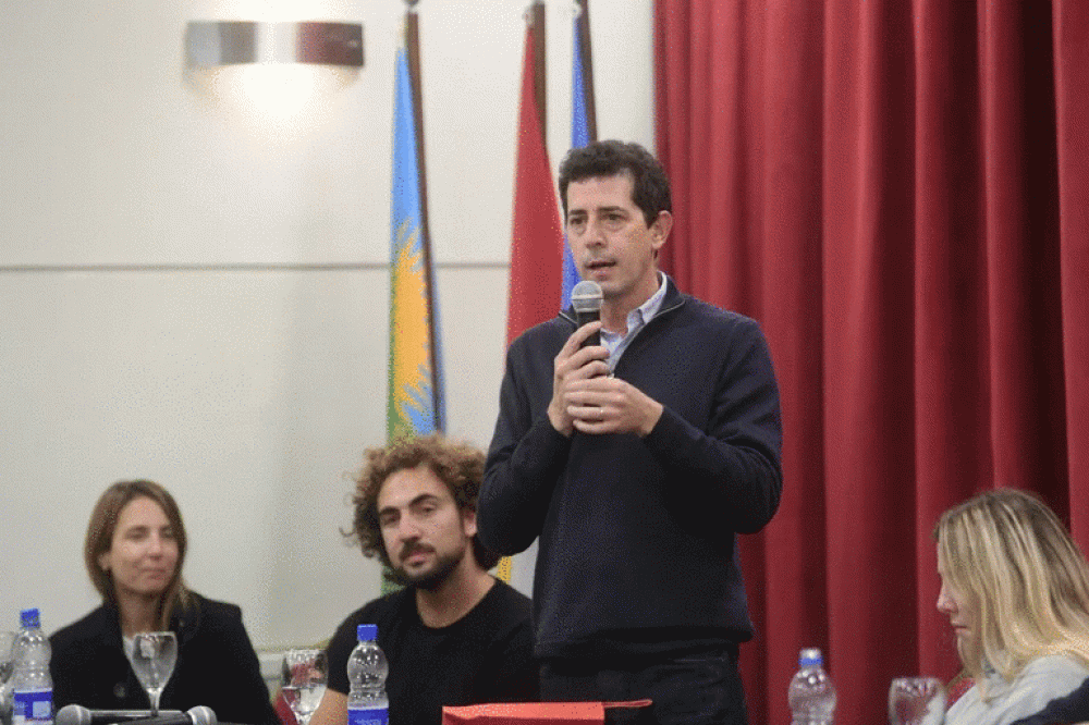 Eduardo De Pedro, con empresarios sub-40 de la UIA: Ni el peronismo ni el antiperonismo estn conformes con la Argentina que tenemos hoy