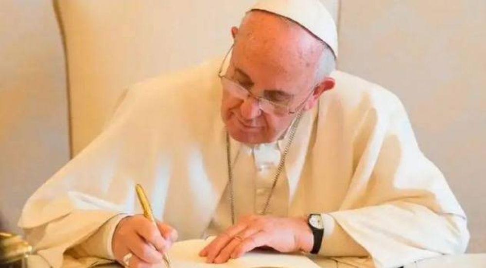 El Papa Francisco crea una comisin para aplicar la nueva Constitucin Apostlica