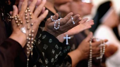Los obispos de EEUU llaman a ayunar y rezar el Rosario por el fin del aborto