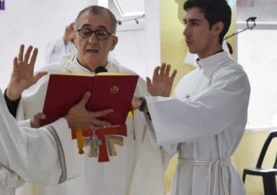 Mons. Martínez: 