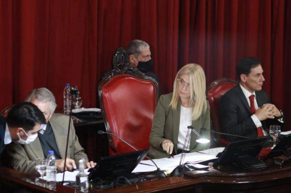 Con la abstencin de Juntos en el Senado, Kicillof ya tiene aprobado el Consenso Fiscal