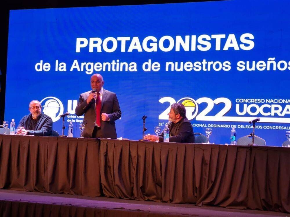 Tras de las crticas a CFK por las paritarias, Gerardo Martnez recibi la visita de Manzur en el Congreso de la UOCRA