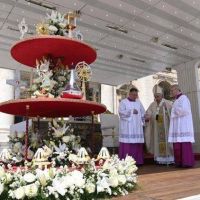 Francisco: Que los nuevos santos inspiren soluciones de unión y caminos de diálogo