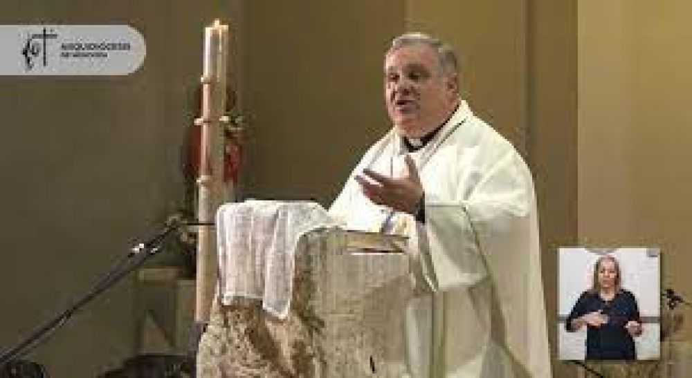 Mons. Colombo subraya la invitación de Jesús al amor fraterno