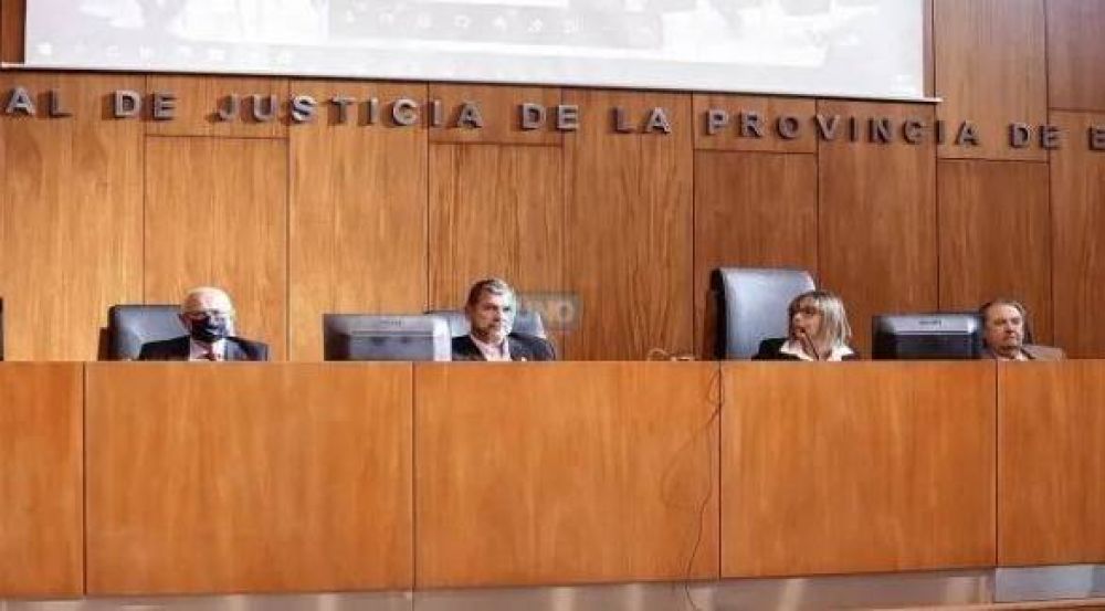 Jury a Goyeneche: piden suspender el proceso