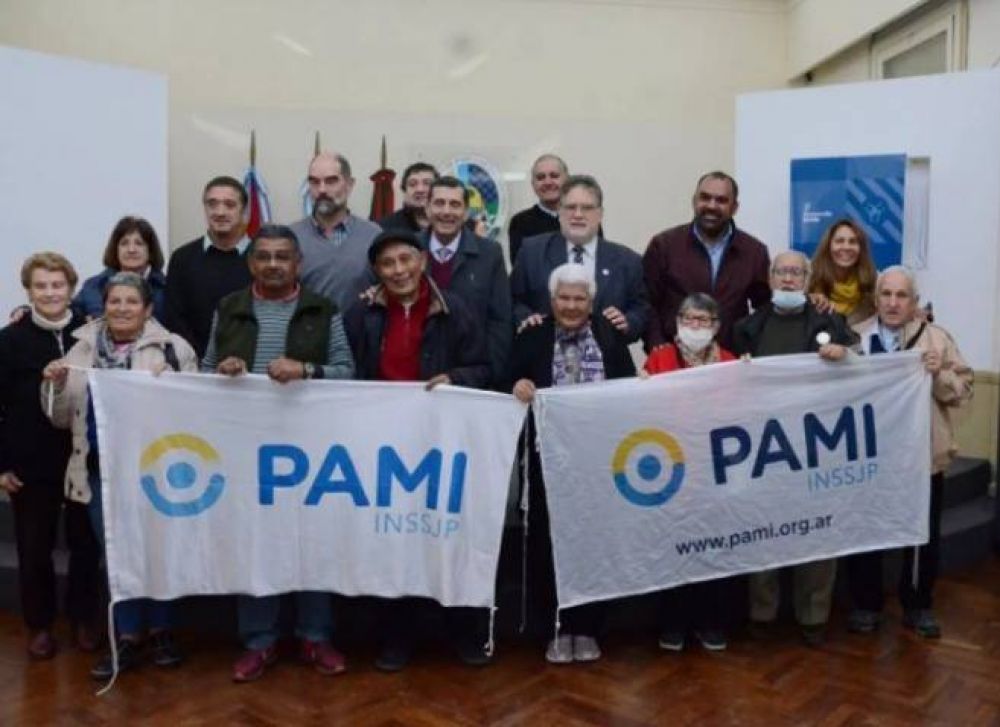 El Municipio y el PAMI firmaron un convenio para brindar nuevos servicios a jubilados ... Contenido copiado de diarioelsol.com.ar