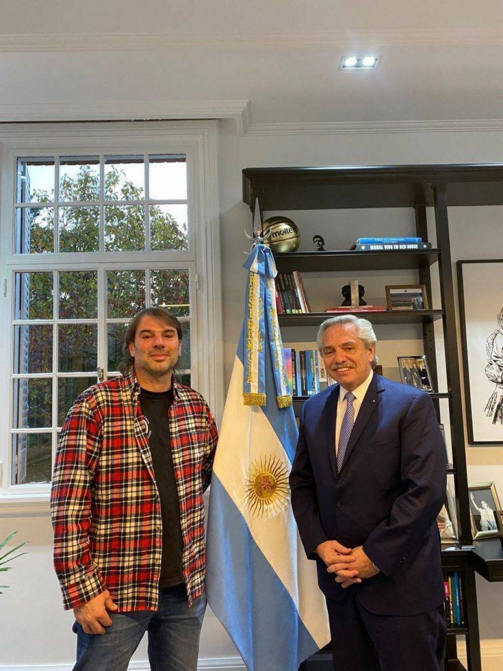Catalano se reuni� con Alberto y asegur�: �Es una promesa del Presidente de la Naci�n que habr� 30 mil pases a planta�