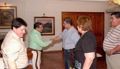 Beder le asegur� a los gremios que habr� mas promoci�n industrial