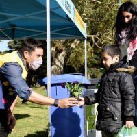 “Eco-canje”: vecinos de Gonnet podrán dejar residuos reciclables a cambio de bolsas verdes, compost o plantines