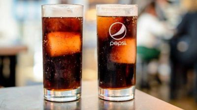 La increíble razón por la que algunos bares sirven Pepsi en lugar de Coca-Cola